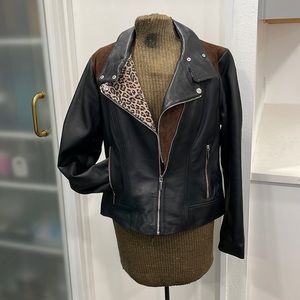 Bernardo Leather Bomber Jacket - size Large